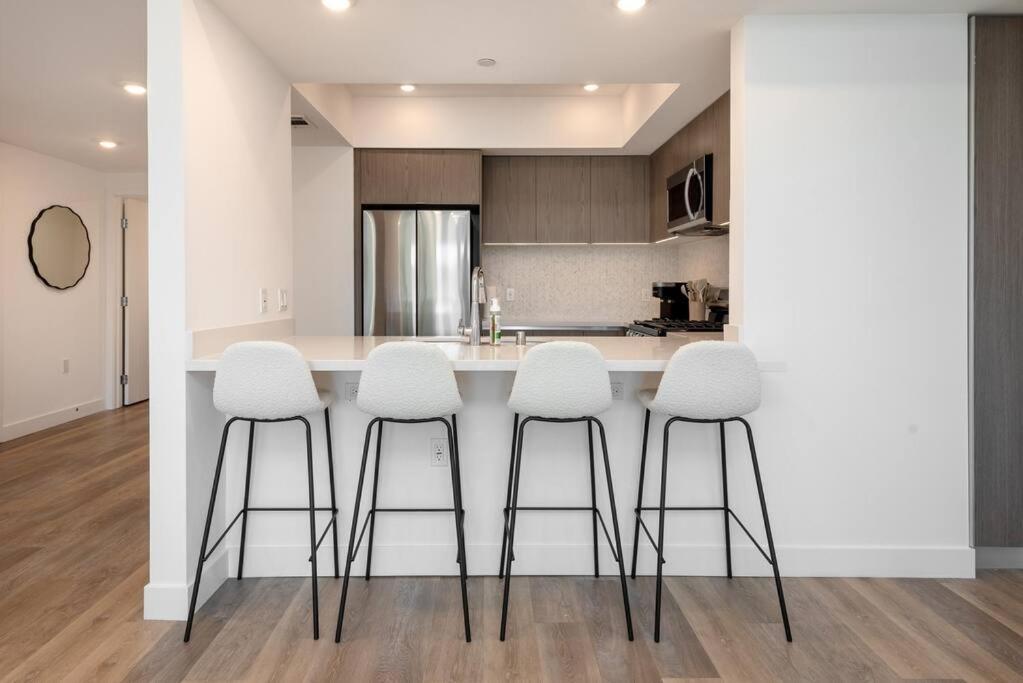 Appartamento Deluxe Modern 2-bedroom W/ Roof Deck! Los Angeles
