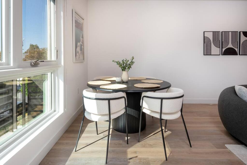 Deluxe Modern 2-bedroom W/ Roof Deck! Appartamento Los Angeles